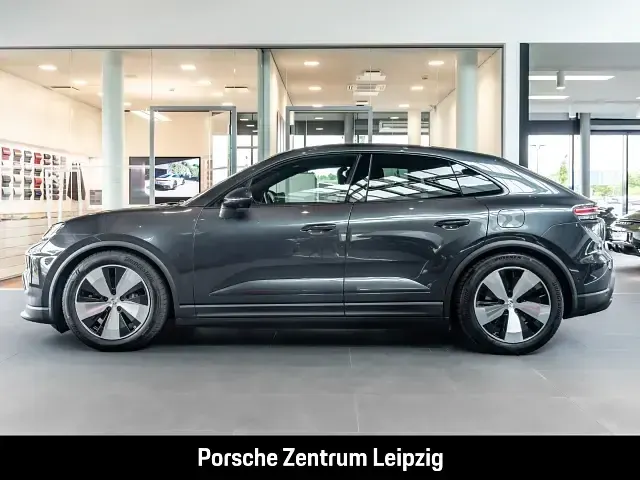 Neu Porsche Macan 4 Electric 300 kW (408 PS) 2026 Grau SUV