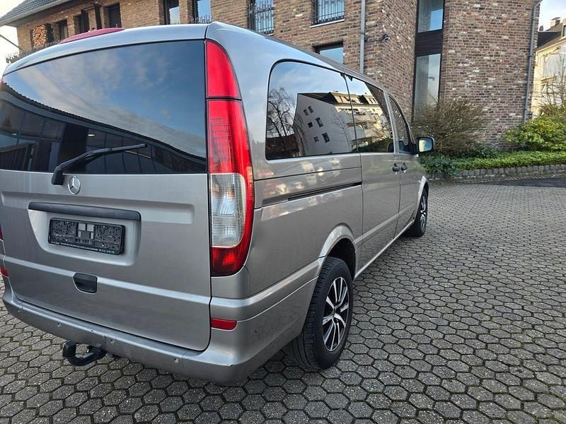 Gebraucht Mercedes Vito 224 PS (164 kW) 2010 Silber Van