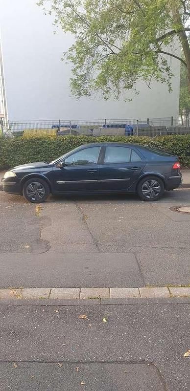 Grün Gebraucht 2007 Renault Laguna III Dynamique Limousine | 1.500 € (Superpreis) - Bild 1/4