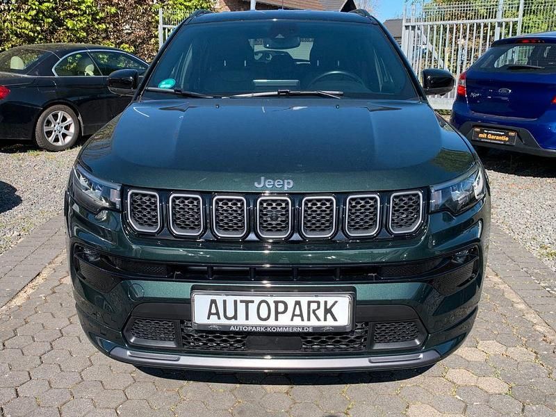 Second-hand Jeep Compass 179 CP (131 kW) 2021 Verde SUV
