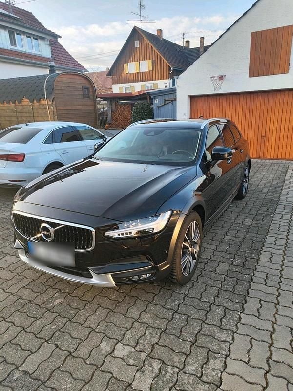 Gebraucht Volvo V90 CC 235 PS (172 kW) 2017 Schwarz Kombi