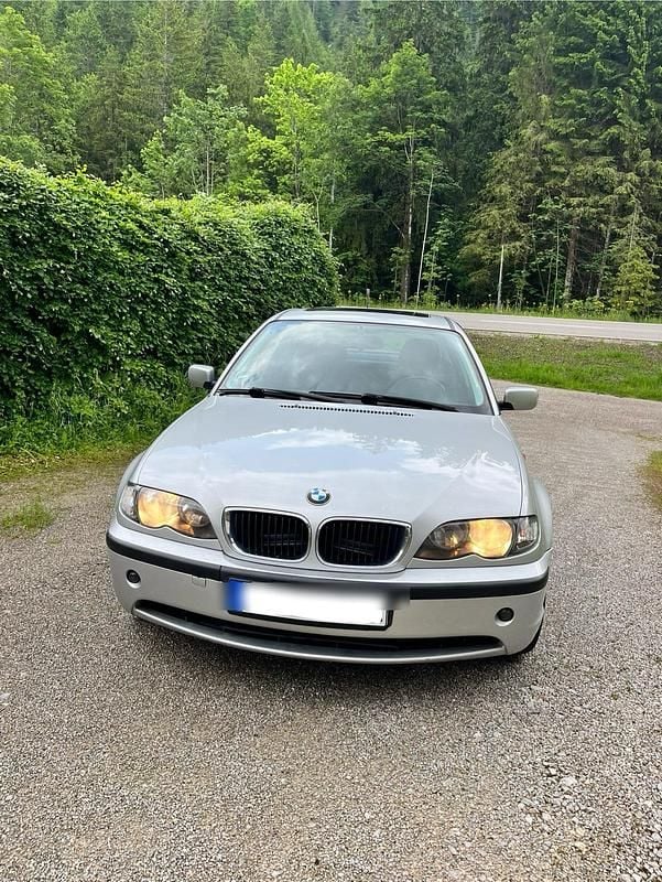 Silber Gebraucht 2002 BMW 316 Limousine | 3.000 € (Guter Preis) - Bild 1/4
