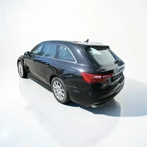 Gebraucht Audi A4 Basis 245 PS (180 kW) 2021 Schwarz Kombi