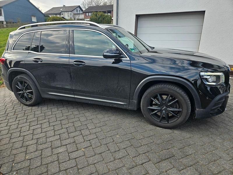 Gebraucht Mercedes GLB220 190 PS (139 kW) 2020 Schwarz SUV
