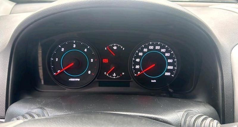 Gebraucht Chevrolet Captiva 163 PS (119 kW) 2012 Weiß SUV