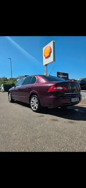 Second-hand Skoda Superb Elegance 160 CP (117 kW) 2008 Roșu Berlinǎ