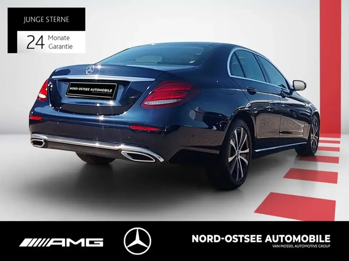 Gebraucht Mercedes E400 Avantgarde 340 PS (250 kW) 2018 Cavansitblau metallic Limousine