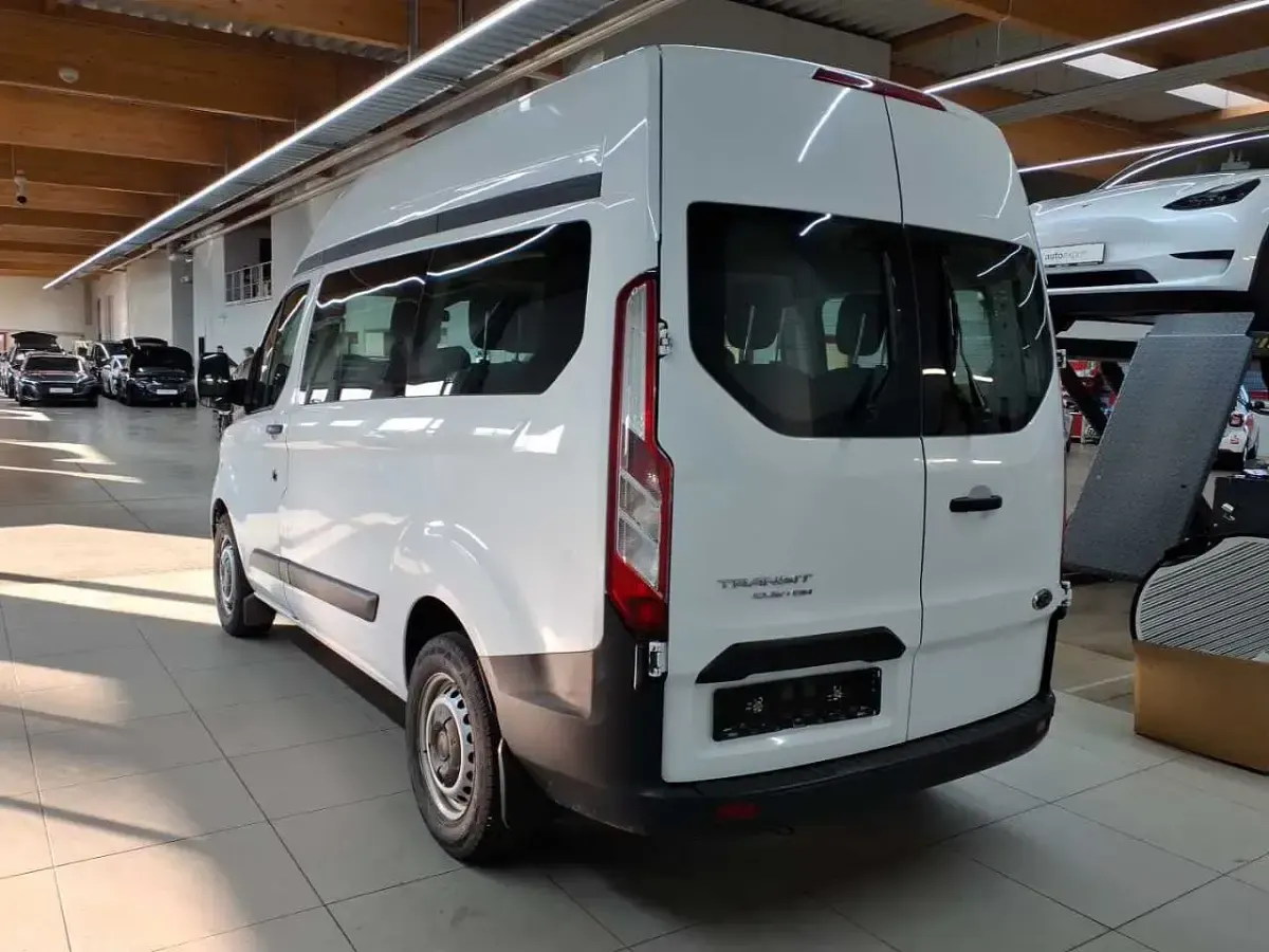 Gebraucht Ford Transit Custom Basis 131 PS (96 kW) 2022 Frostweiß Van / Kleinbus