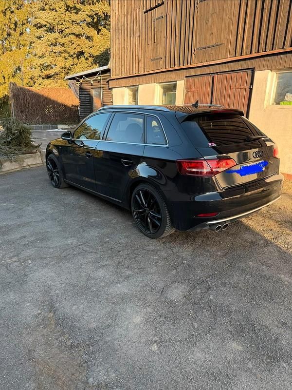 Gebraucht Audi A3 150 PS (110 kW) 2019 Schwarz Limousine
