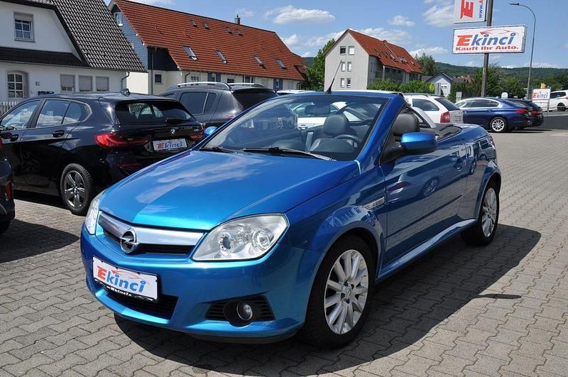 Blau Gebraucht 2009 Opel Tigra Edition Cabrio | 4.900 € (Teuer) - Bild 1/4