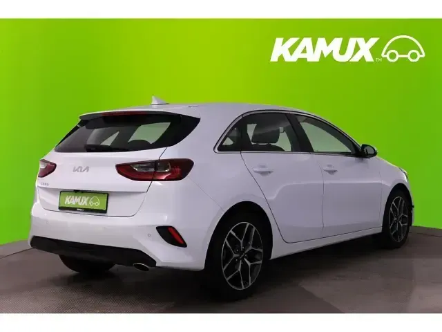 Gebraucht Kia Ceed Spirit 140 PS (102 kW) 2026 Weiss Kleinwagen