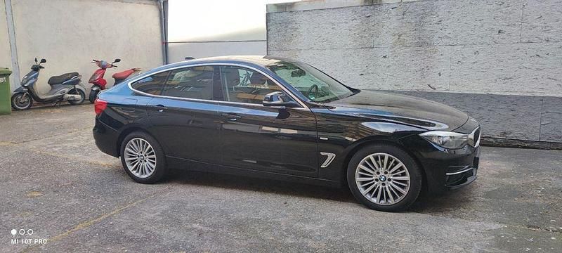 Schwarz Gebraucht 2013 BMW 320 Gran Turismo Limousine | 10.600 € (Fairer Preis) - Bild 1/4