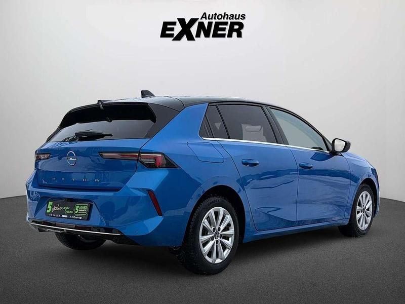 Second-hand Opel Astra Elegance 131 CP (96 kW) 2023 Negru Berlinǎ