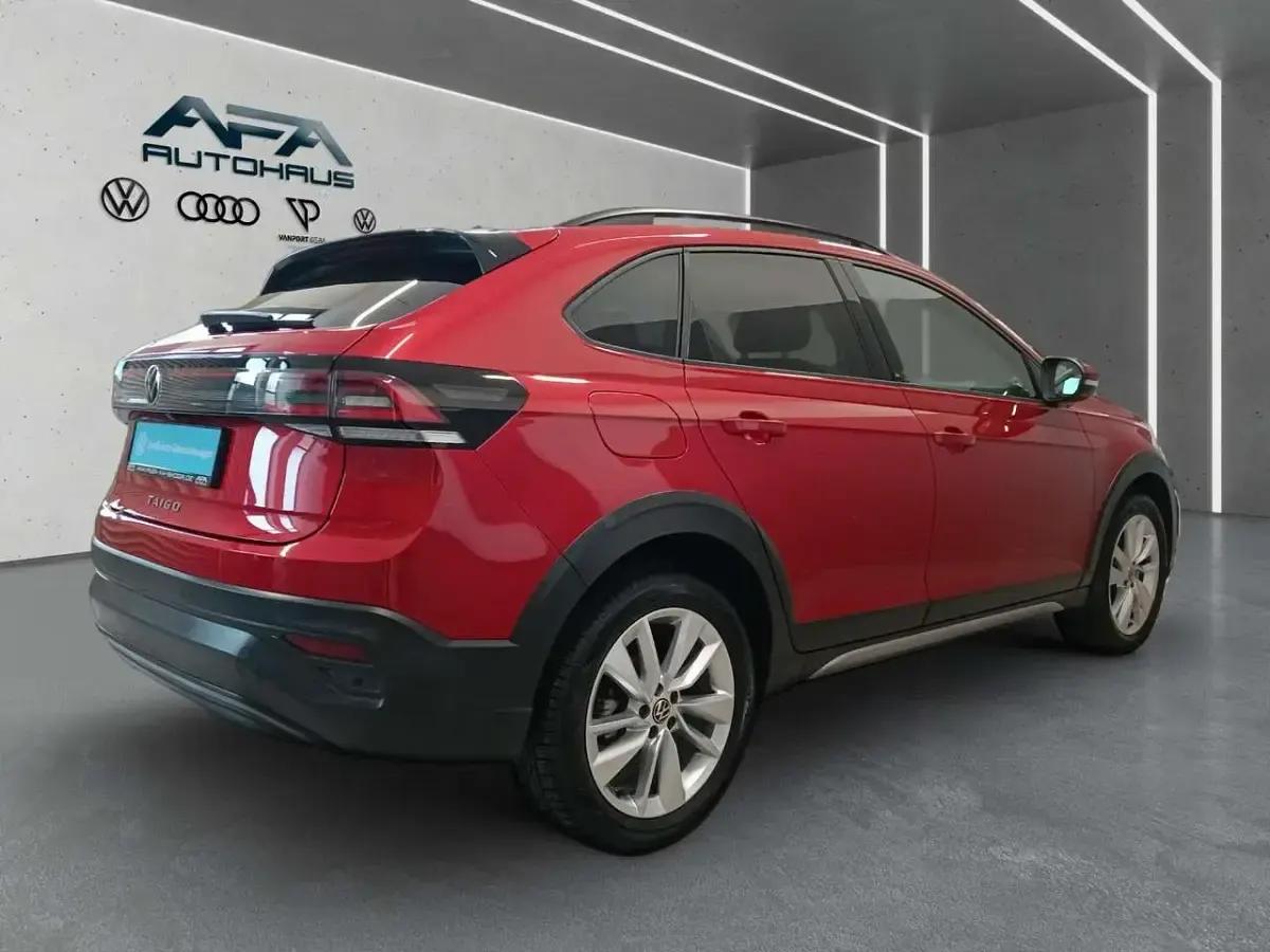 Gebraucht VW Taigo Move 150 PS (110 kW) 2024 Rot SUV