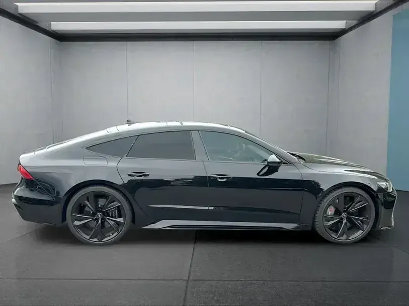 Używany Audi RS7 2023 Czarny Hatchback