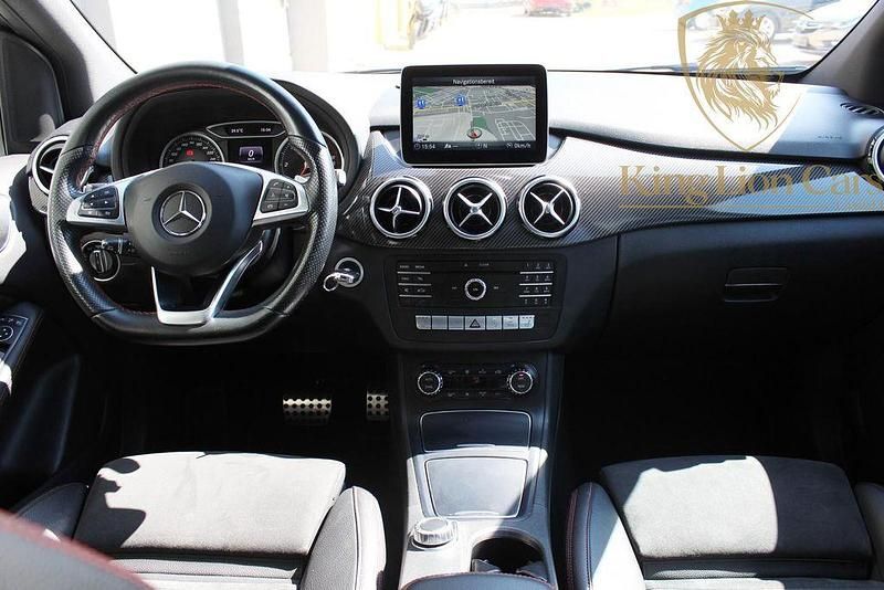 Gebraucht Mercedes B220 Sport 177 PS (130 kW) 2018 Grau Van / Kleinbus