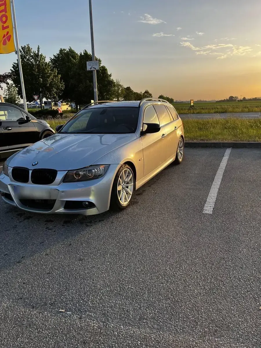 Gebraucht BMW 320 M Sport 177 PS (130 kW) 2009 Grau Kombi