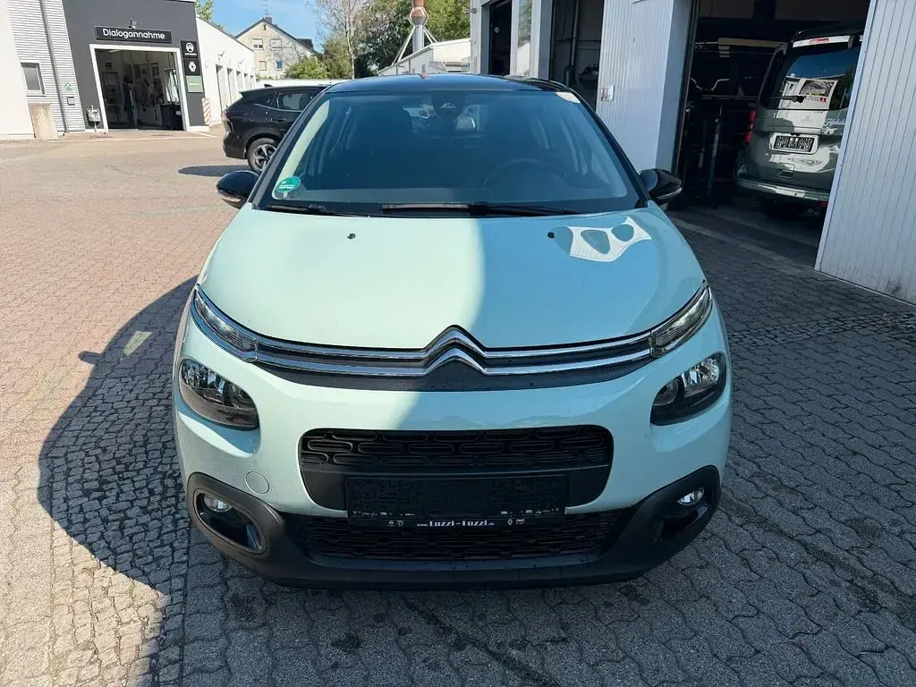 Gebraucht Citroën C3 Feel 82 PS (60 kW) 2019 Grün Kleinwagen