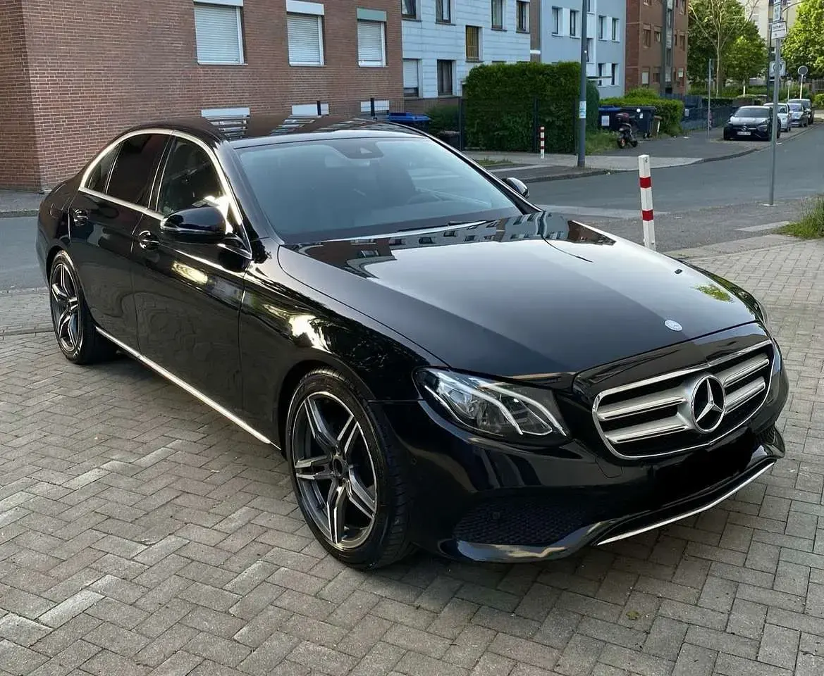 Usado Mercedes E220 Avantgarde 194 CV (142 kW) 2017 Berlina