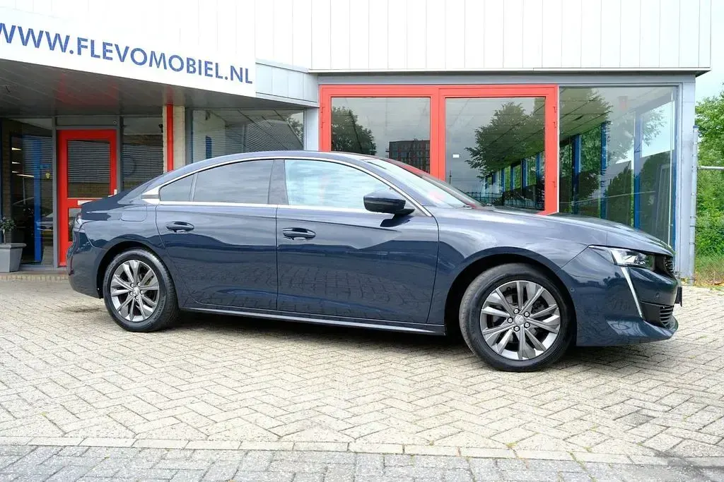 Gebraucht Peugeot 508 Allure 131 PS (96 kW) 2019 Grau Limousine