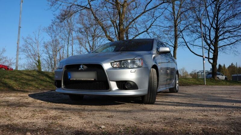 Gebraucht Mitsubishi Lancer Instyle 143 PS (105 kW) 2010 Silber Limousine