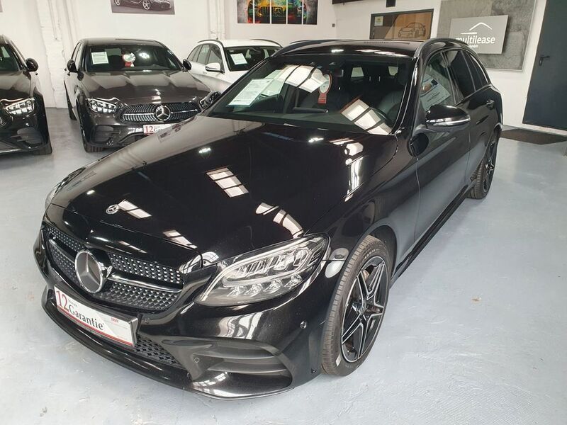 Schwarz Gebraucht 2021 Mercedes C200 AMG line Limousine | 18.500 € (Superpreis) - Bild 1/4