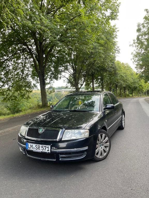 Schwarz Gebraucht 2006 Skoda Superb Limousine | 2.400 € (Fairer Preis) - Bild 1/4