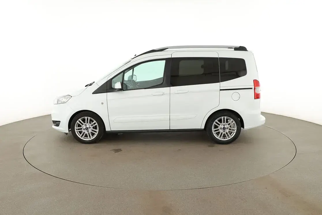 Gebraucht Ford Tourneo Courier Titanium 101 PS (74 kW) 2016 Weiß Van / Kleinbus
