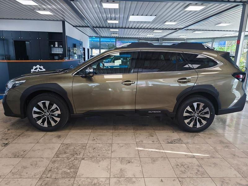 Neu Subaru Outback Platinum 169 PS (124 kW) 2026 Grün SUV