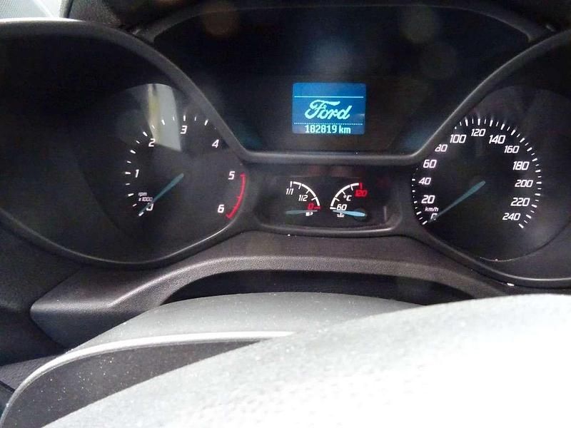 Gebraucht Ford Transit Trend 120 PS (88 kW) 2017 Weiß Kombi