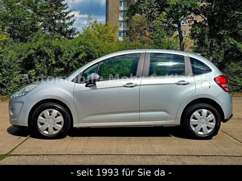 Gebraucht Citroën C3 Tendance 73 PS (53 kW) 2010 Grau Limousine