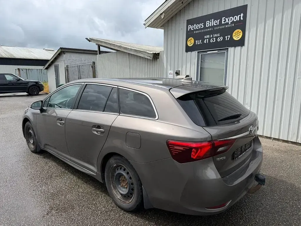 Gebraucht Toyota Avensis Executive 147 PS (108 kW) 2017 Kombi