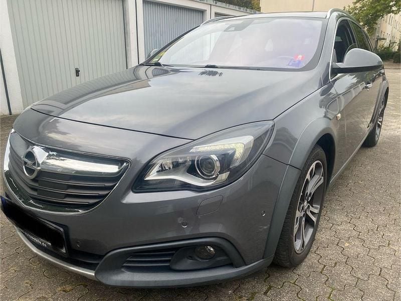 Grau Gebraucht 2015 Opel Insignia Country Tourer Kombi | 6.390 € (Superpreis) - Bild 1/4