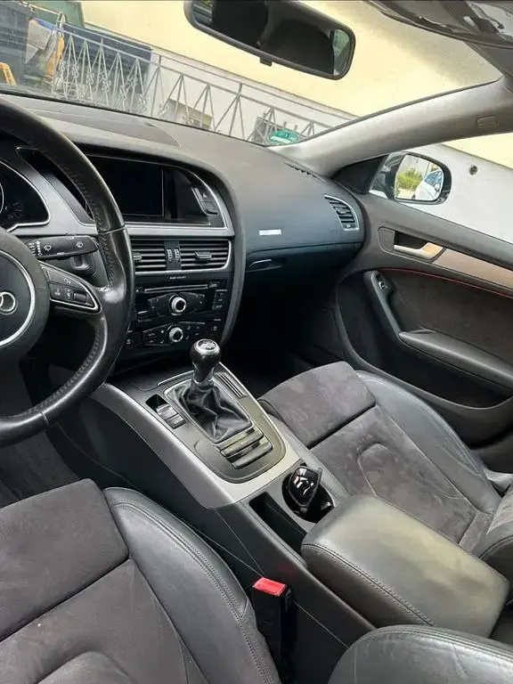 Gebraucht Audi A5 Sportback 170 PS (125 kW) 2012 Schwarz Kleinwagen