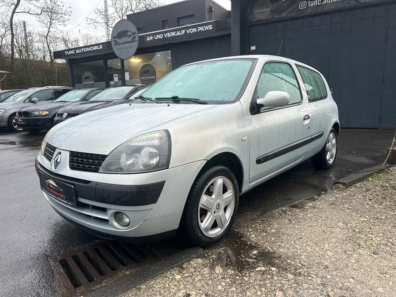 Grau Gebraucht 2003 Renault Clio II Dynamique Kleinwagen | 2.700 € (Fairer Preis) - Bild 1/4