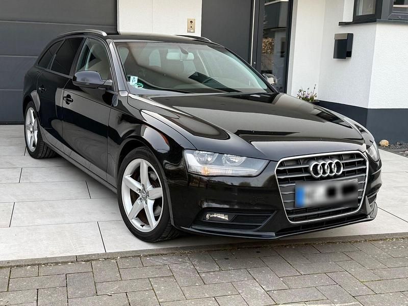 Gebraucht Audi A4 Ambiente 143 PS (105 kW) 2012 Schwarz Kombi