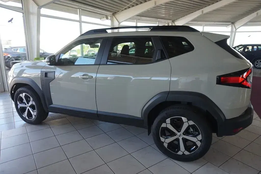 Neu Dacia Duster Journey 155 PS (114 kW) 2026 Grau SUV