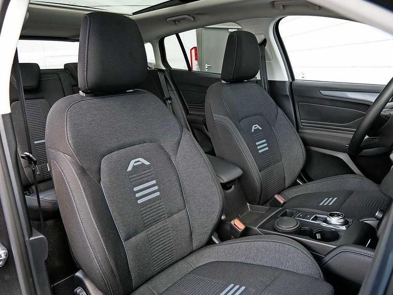 Gebraucht Ford Focus Active X 116 PS (85 kW) 2024 Grau Limousine