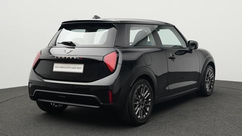 Gebraucht Mini Cooper S 204 PS (150 kW) 2024 Schwarz Kleinwagen