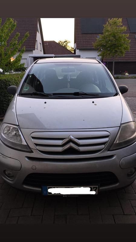 Grau Gebraucht 2006 Citroën C3 Kleinwagen | 670 € (Guter Preis) - Bild 1/4
