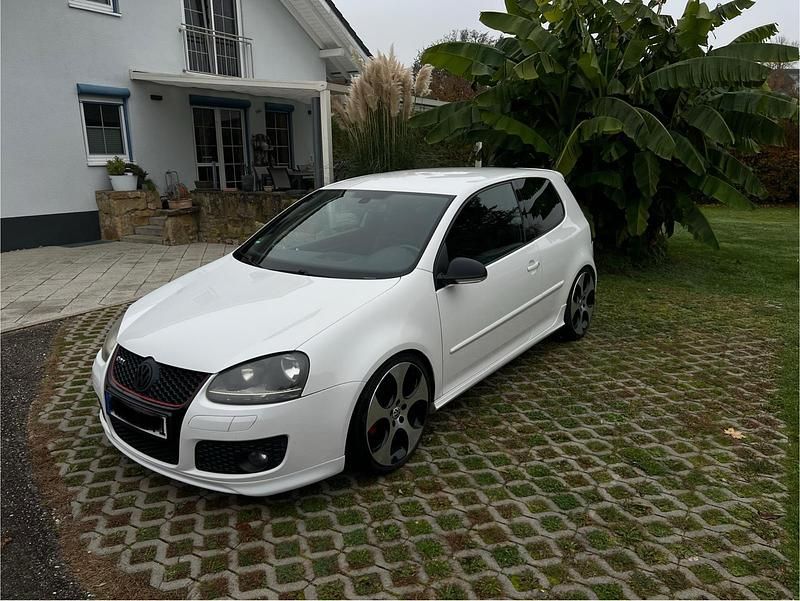 Weiß Gebraucht 2006 VW Golf V GTI Kleinwagen | 5.750 € (Fairer Preis) - Bild 1/4