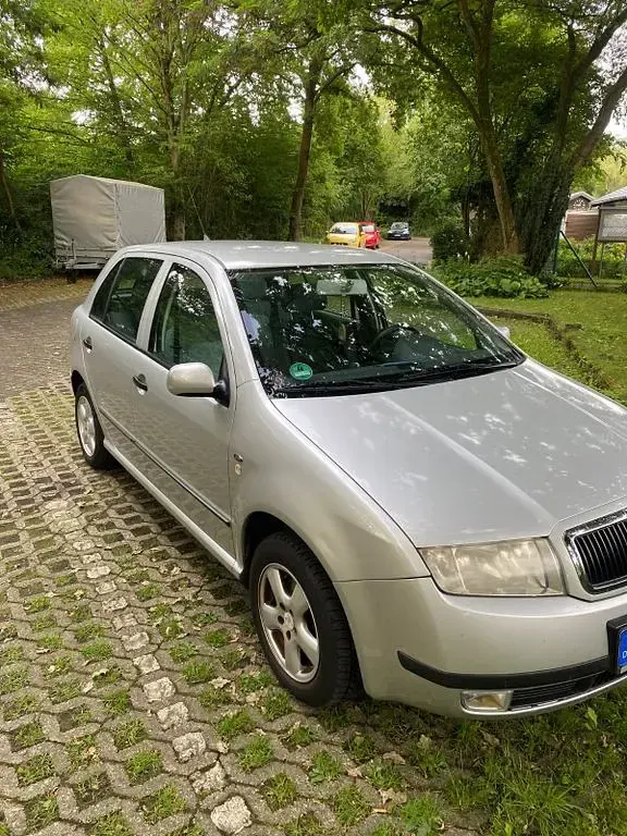 Gebraucht Skoda Fabia Comfort 75 PS (55 kW) 2001 Silber Limousine