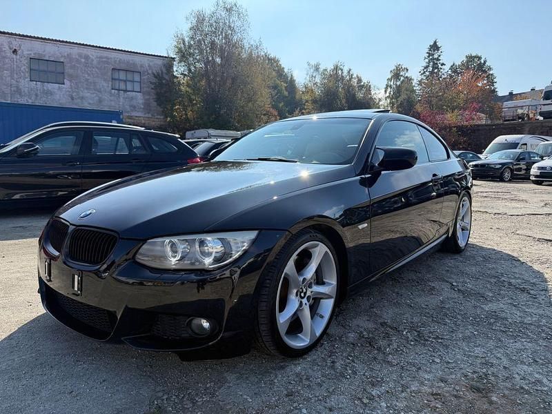 Schwarz Gebraucht 2013 BMW 335 M Sport Coupé | 15.990 € - Bild 1/4