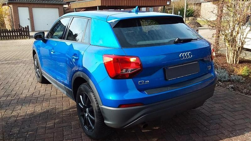 Gebraucht Audi Q2 116 PS (85 kW) 2018 Blau SUV