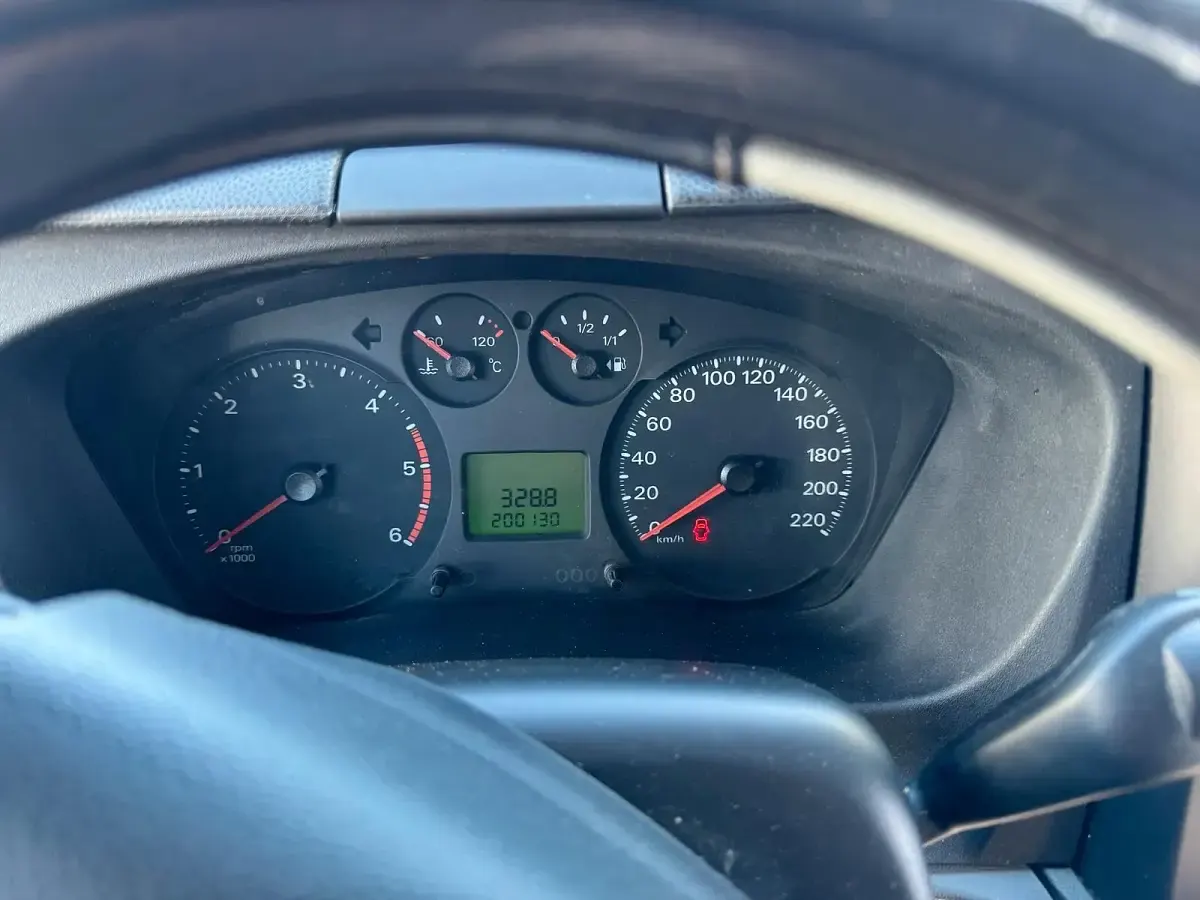 Używany Ford Focus 85 KM (62 kW) 2010 Biały Minivan