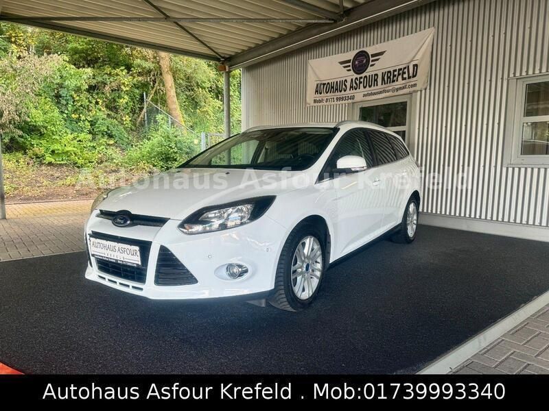 Gebraucht Ford Focus Titanium 125 PS (91 kW) 2014 Weiß Kombi