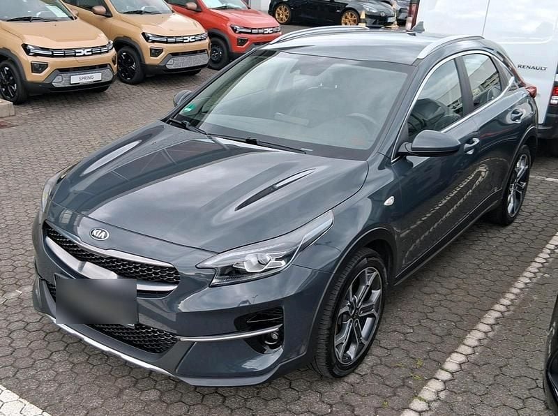 Grau Gebraucht 2020 Kia XCeed SUV | 15.700 € (Superpreis) - Bild 1/4