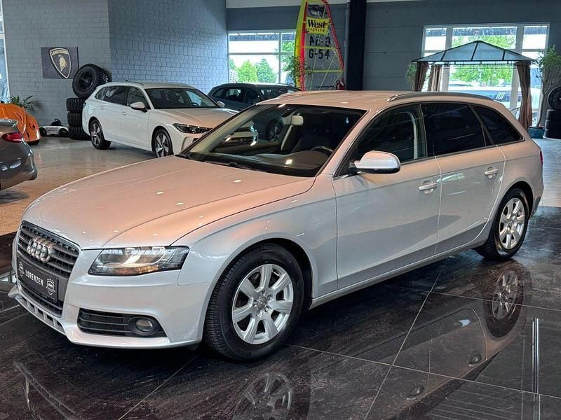 Gebraucht Audi A4 Ambiente 160 PS (117 kW) 2011 Silber Kombi