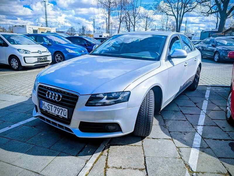 Gebraucht Audi A4 Attraction 160 PS (117 kW) 2008 Silber Limousine