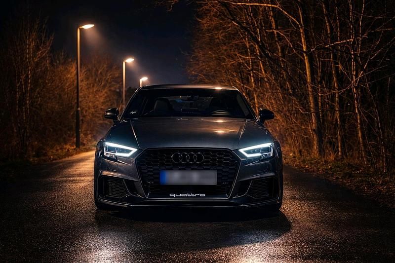 Gebraucht Audi RS3 Performance 400 PS (294 kW) 2019 Grau Limousine